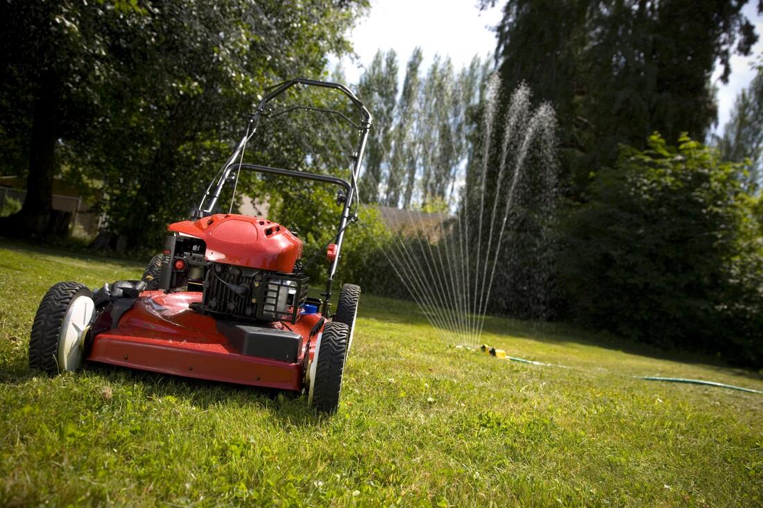 red law mower machine
